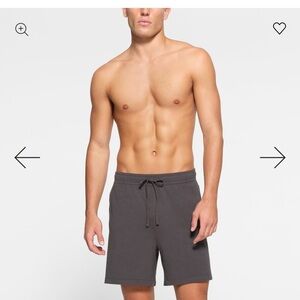 Skims Men's Relaxed Gray Shorts